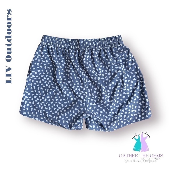 Liv Outdoor Minerva Printed Woven Shorts - Picture 2 of 6